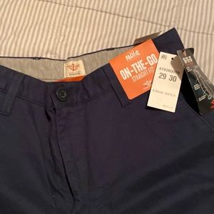 Dockers NWT On The Go Straight Fit pants. 29x30